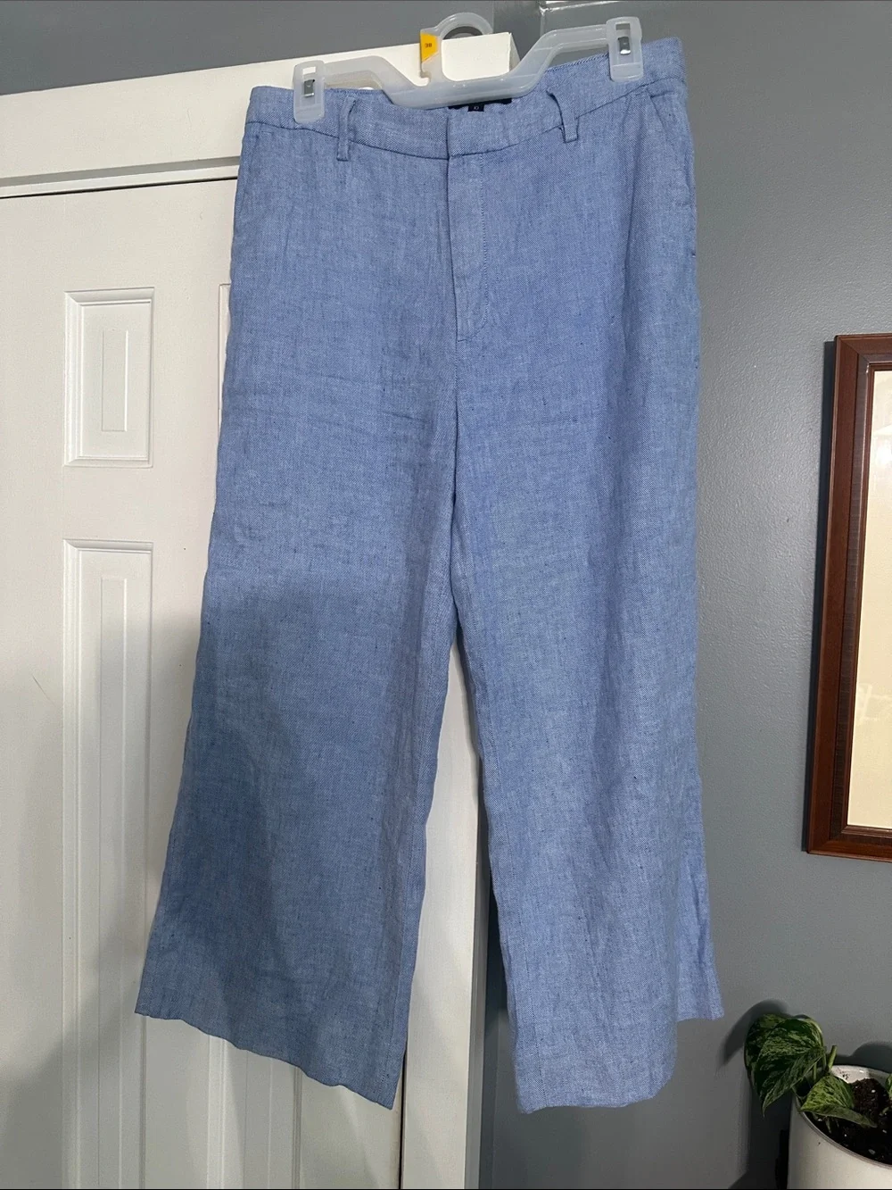 Sold ✅Banana Republic Light Blue Linen-Blend Cropped Wide Leg Chinos Size 10